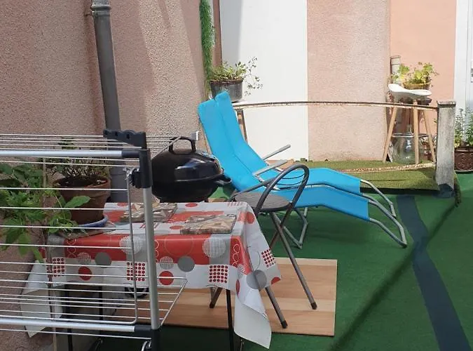Demeure Prosper 1 D'hote Privative Avec Petit Dejeuner Compris Frühstückspension Labegude